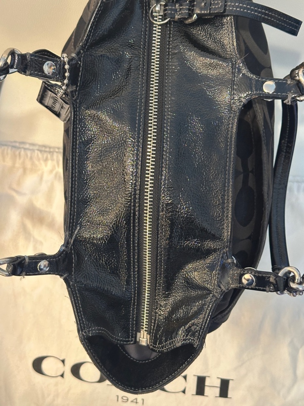 Coach Tribeca Madison Tote Jacquard/Patent Leather w/ Branded Dust Bag GUC - Picture 8 of 12